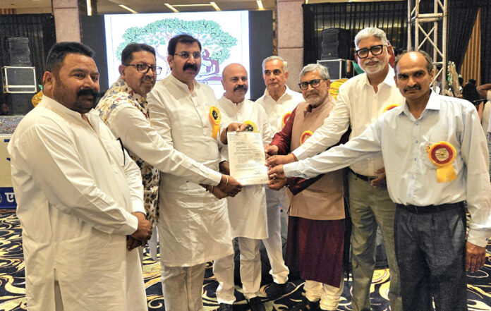 MLA Arvind Gupta hands over official recommendation letter to the representatives of Jain Sabha for installation of elevator at Atam Bhawan.