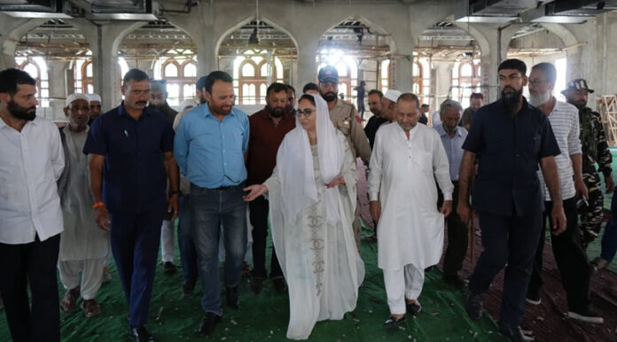 Waqf Board Chairperson, Dr Darakhshan Andrabi during visit to mosque at Talab Tillo Khatikan in Jammu.