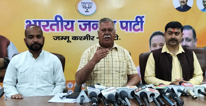 Former Minister and senior BJP leader, Ch Sukhnandan along with party media secretary, Dr Pardeep Mahotra at a press conference at Jammu on Thursday.
