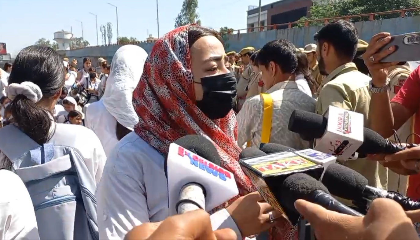 Students Protest Outside GCW Gandhi Nagar Over Death Of Student, Allege Negligence