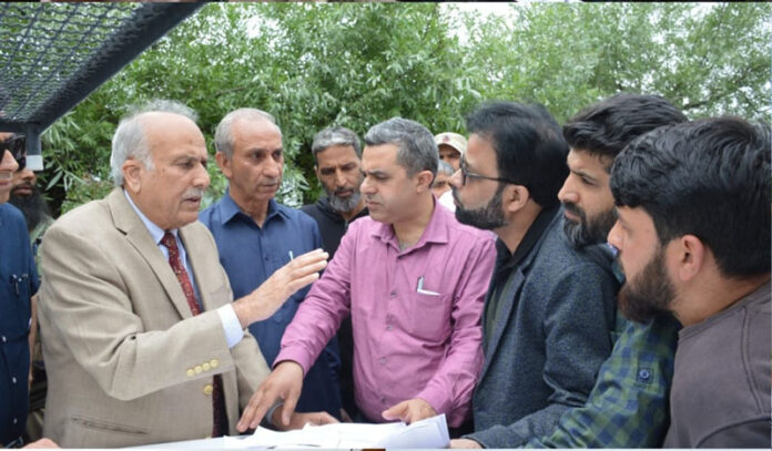 House Committee during visit to Charar-i-Sharief on Tuesday.