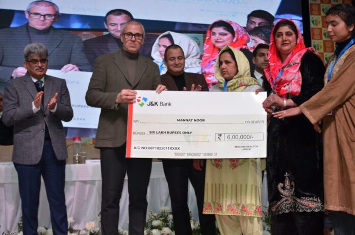 CM Omar lauds UMEED as Shivraj Chouhan commends J&K’s women-led rural development model-13