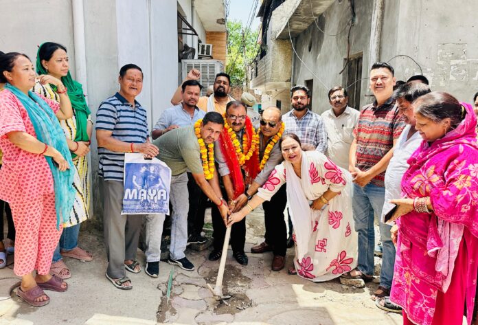 MLA Bahu, Vikram Randhawa kick starting lane-drain work in Gorkha Nagar on Saturday. MLA Bahu, Vikram Randhawa kick starting lane-drain work in Gorkha Nagar on Saturday.