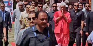 LG Manoj Sinha Leads ‘Nasha Mukt’ Anti-Drug Rally In J&K's Baramulla