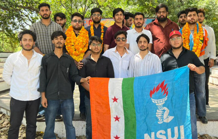 New entrants into the NSUI fold posing with the Union leaders inside Jammu University on Monday. New entrants into the NSUI fold posing with the Union leaders inside Jammu University on Monday.