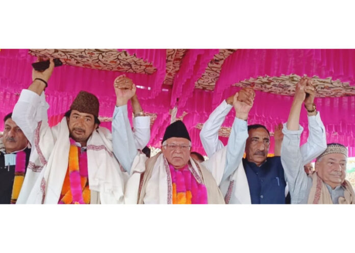JKPCC Chief T H Karra, AICC gen secy G A Mir and others during party convention in Shopian.