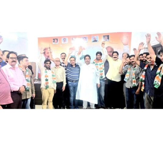 New entrants being welcomed in party fold by senior Cong leaders on Saturday.