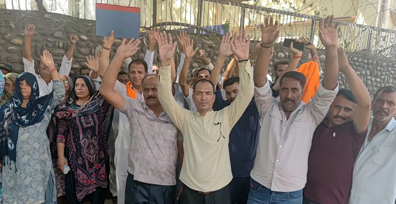 Megh Sabha leads protest against open sale of ‘Chitta’