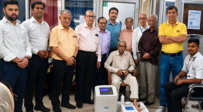 Dignitaries during a BMD camp at SVMM Charitable Hospital, Ambphalla in Jammu on Monday.