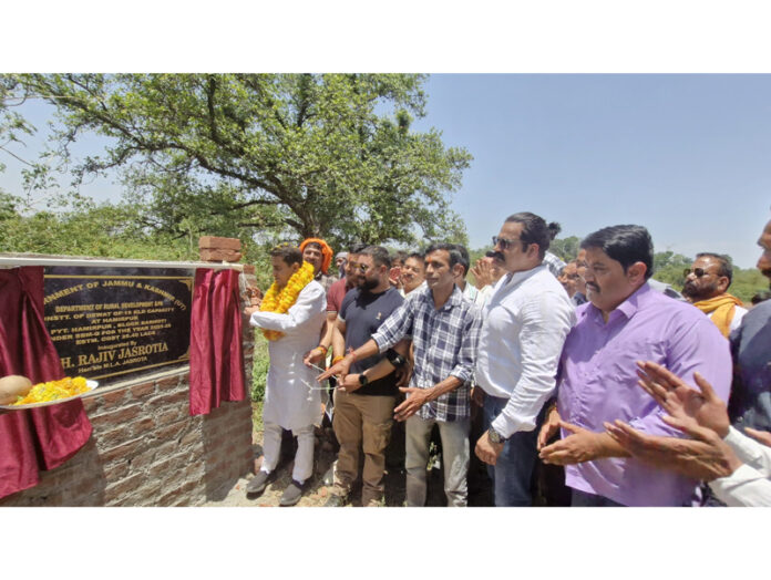 MLA Jasrota, Rajiv Jasrotia inaugurating waste water treatment plant at Panchayat Hamirpur on Wednesday. -Excelsior/Nishant MLA Jasrota, Rajiv Jasrotia inaugurating waste water treatment plant at Panchayat Hamirpur on Wednesday. -Excelsior/Nishant
