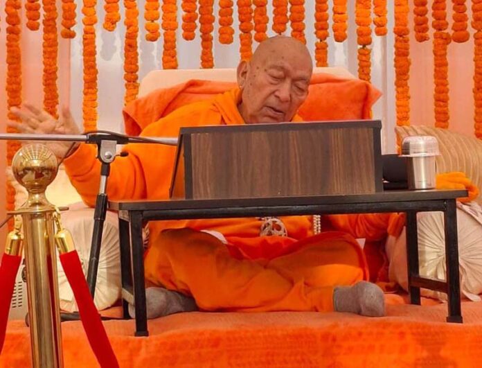 Swami Ram Swarup Ji delivering spiritual discourse at Ved Mandir, Yol, Himachal Pradesh.