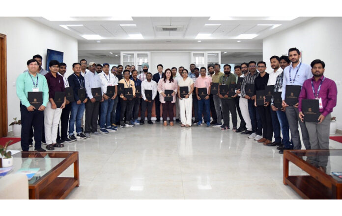 Young managers from SAIL during valedictory programme of Leadership Development Programme at IIM Jammu.