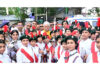 LG Manoj Sinha posing alongwith students during a programme in Shopian.