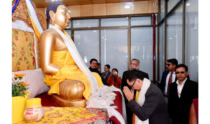 Union Minister Kiren Rijiju paying homage to sacred relics of Gautama Buddha at Jivetsal, Choglamsar in Leh.