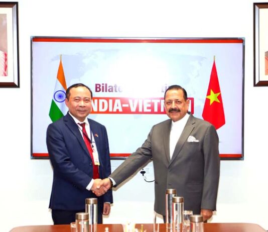 Vietnam Minister of Science and Technology, Prof. Dr Vu Hai Quan, currently on India visit as a part of President To Lam led high level delegation, calling on Union Minister Dr Jitendra Singh at New Delhi.