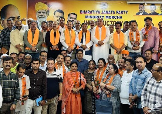 MP (Rajya Sabha) Sat Sharma along with others posing for a group photograph in Jammu.