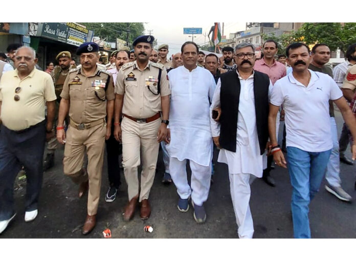 DIG, SSP and political leaders during padyatra in R S Pura on Saturday.