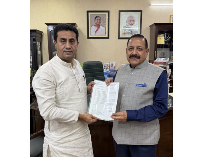 MLA, Jasrota, Rajiv Jasrotia giving a memorandum to Union Minister, Dr Jitendra Singh at New Delhi on Saturday. MLA, Jasrota, Rajiv Jasrotia giving a memorandum to Union Minister, Dr Jitendra Singh at New Delhi on Saturday.