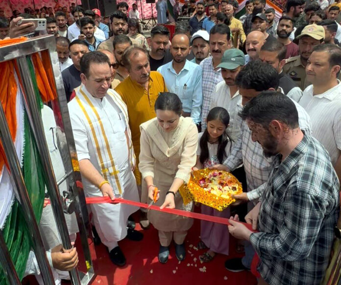 MLA Shagun Parihar along with LoP Sunil Sharma during Shaheedi Diwas ceremony at Hidyal Chowk, Kishtwar.