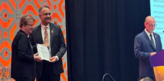 Lt Gen Narendra Kotwal being conferred the prestigious Fellowship of the American Association of Clinical Endocrinology in Las Vegas.
