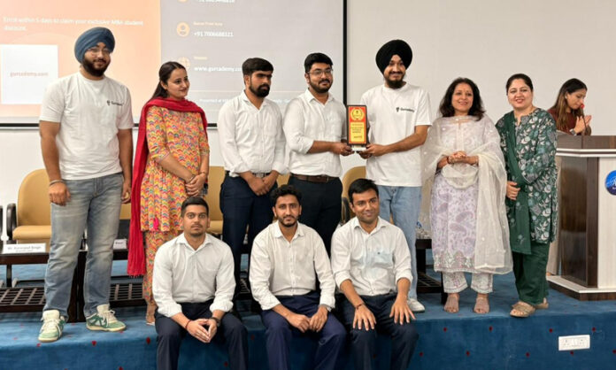Participants and experts during workshop at JU Business School.