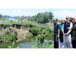 CM inspecting flood breach site at Shalina on Friday.