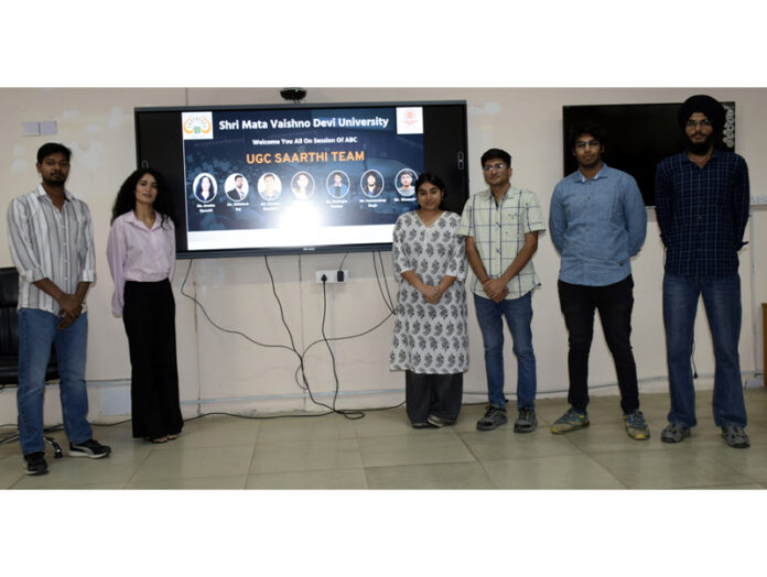 Volunteers conducting awareness session on Academic Bank of Credits at SMVDU.