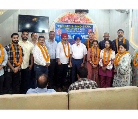 The newly elected office bearers of Punjab & Sind Bank Employees Union posing for a group photograph.