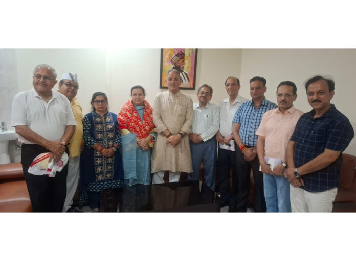 HP Governor Kavinder Gupta posing along with others during a function in Jammu. HP Governor Kavinder Gupta posing along with others during a function in Jammu.