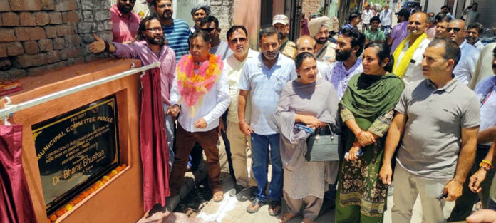 MLA Kathua, Dr Bharat Bhushan inaugurating developmental works in Nagri on Tuesday. -Excelsior/Nishant