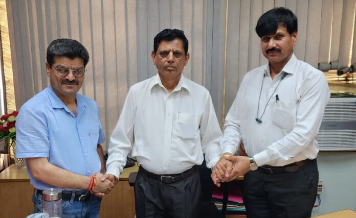 Des Raj assuming the charge of MD of Jammu Central Cooperative Bank in Jammu.