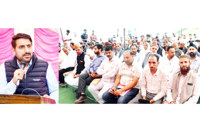Secretary RDD Aijaz Asad interacting with people in Poonch on Saturday. Secretary RDD Aijaz Asad interacting with people in Poonch on Saturday.