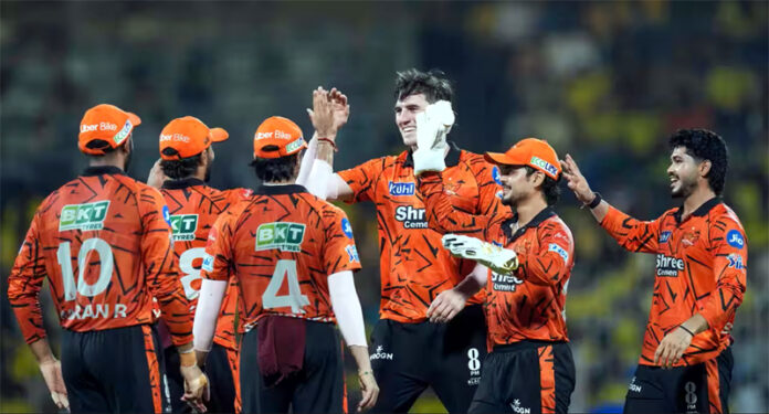 Sunrisers Hyderabad team celebrating after defeating CSK in IPL match on Monday. Sunrisers Hyderabad team celebrating after defeating CSK in IPL match on Monday.
