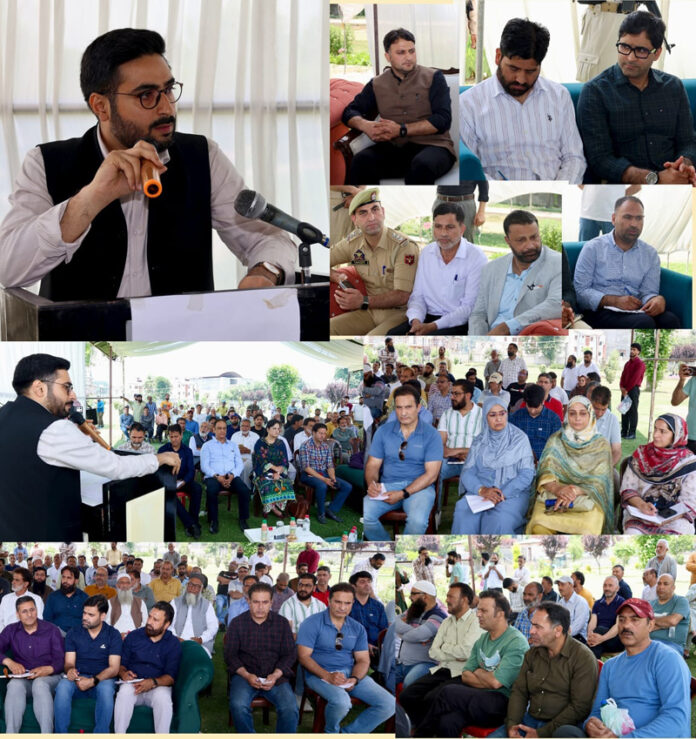 DC Srinagar holds Grievance Redressal Camp at Rajbagh under Block Diwas. DC Srinagar holds Grievance Redressal Camp at Rajbagh under Block Diwas.