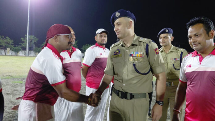 Dignitary interacting with players before the start of match. Dignitary interacting with players before the start of match.