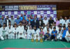 Dignitaries posing along with athletes during closing ceremony at Srinagar.