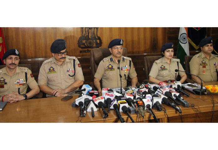 SSP Jammu, Joginder Singh, addressing media persons at DPL Jammu on Monday. -Excelsior/Rakesh SSP Jammu, Joginder Singh, addressing media persons at DPL Jammu on Monday. -Excelsior/Rakesh