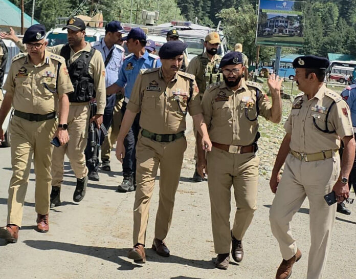 IGP Traffic, M. Suleman Choudhary, inspecting Pahalgam axis on Saturday.