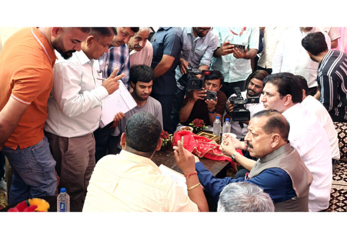 Union Minister, Dr Jitendra Singh along with MLA Doda West, Shakti Parihar at a Public Darbar at Malhori on Friday. -Excelsior/Tilak Raj