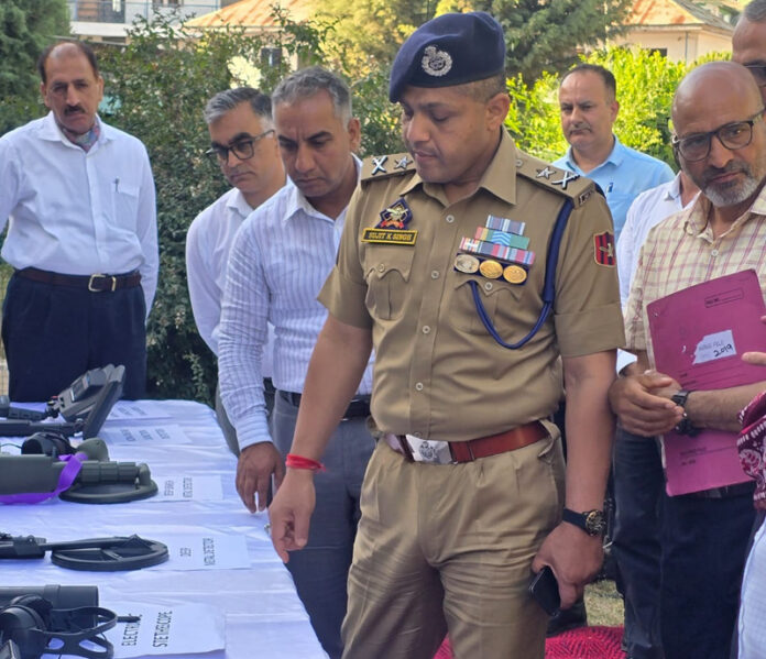 IGP Security Sujit Kumar inspecting sophisticated devices for yatra. IGP Security Sujit Kumar inspecting sophisticated devices for yatra.